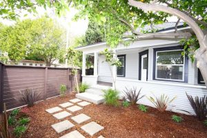 Read more about the article Sunset Junction Bungalow – Fantastic Silver Lake Location – 1st Open House this Sunday